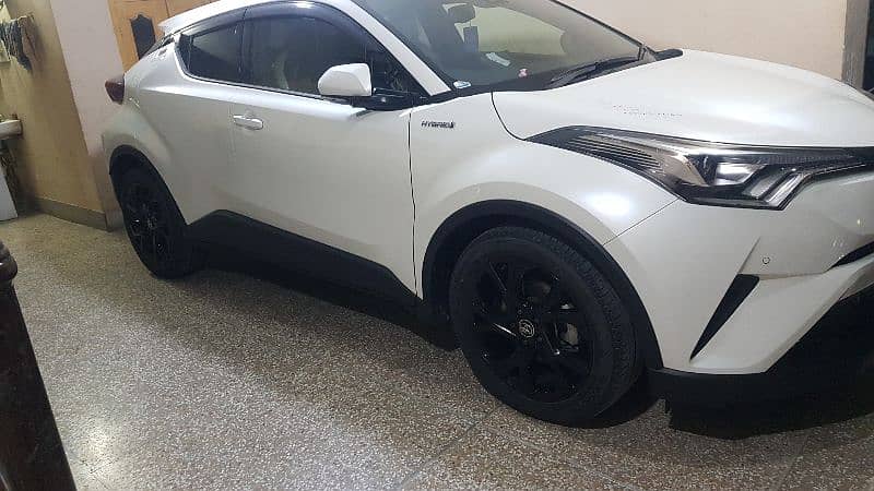 Toyota C-HR 2024 0