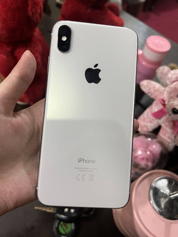 I phone XS Max Brand New official opproved 1