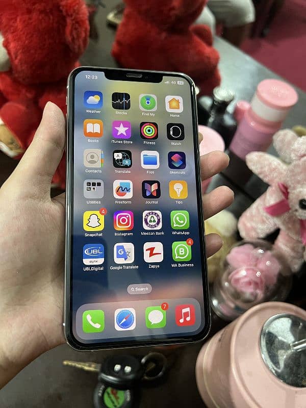 I phone XS Max Brand New official opproved 14