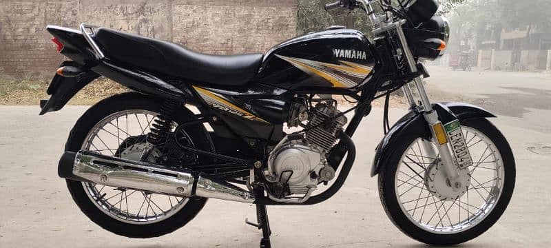 YAMAHA YB125Z 1