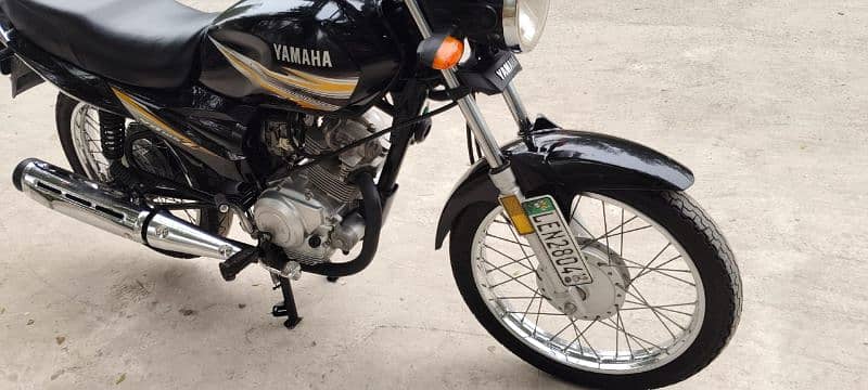 YAMAHA YB125Z 2