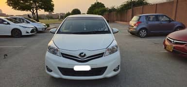 Toyota Vitz jewela 2013 model 2017 registered