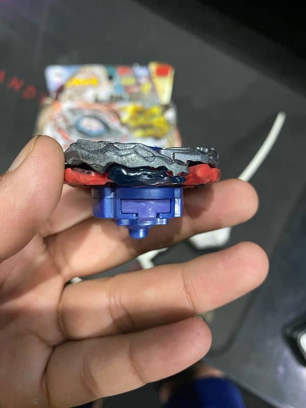 BEYBLADE LDRAGO DESTRUCTOR 2