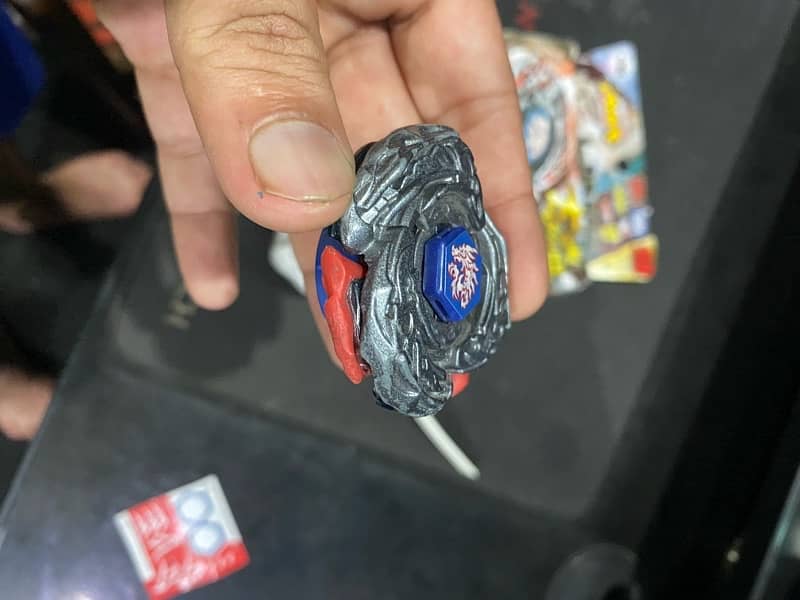 BEYBLADE LDRAGO DESTRUCTOR 3