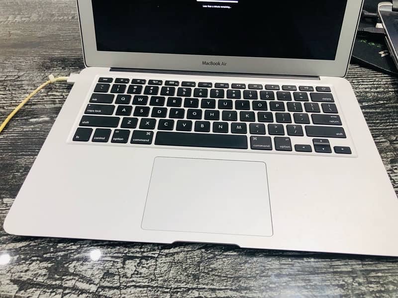 MacBook Air 2017 ci5 8GB 128Gb 0