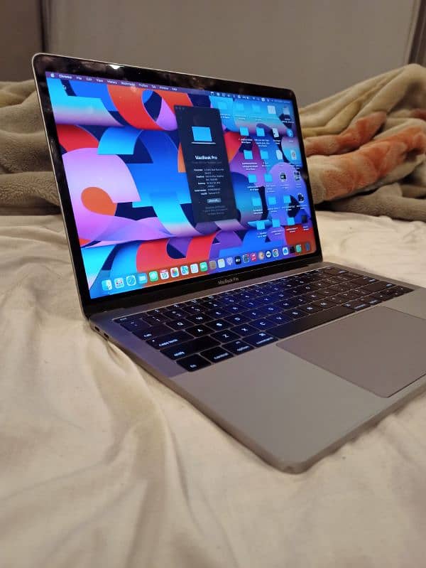 MacBook Pro 2016 with a Core i5 processor and 16GB RAM 1