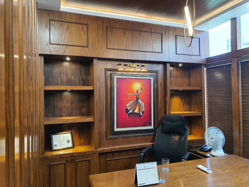 VIP LAVISH FURNISHED OFFICE FOR RENT WITH LIFT 6