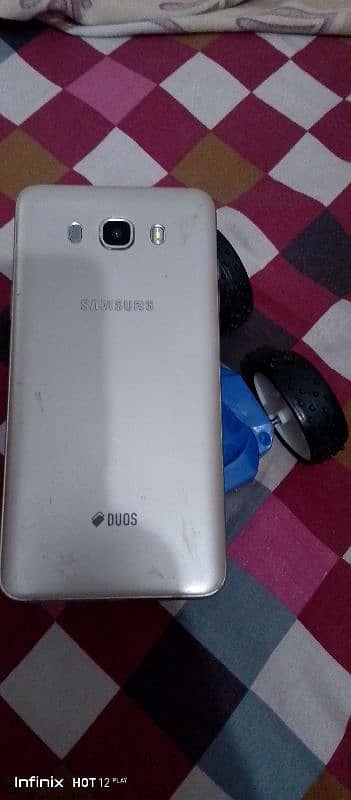 samsung j7 2016 5