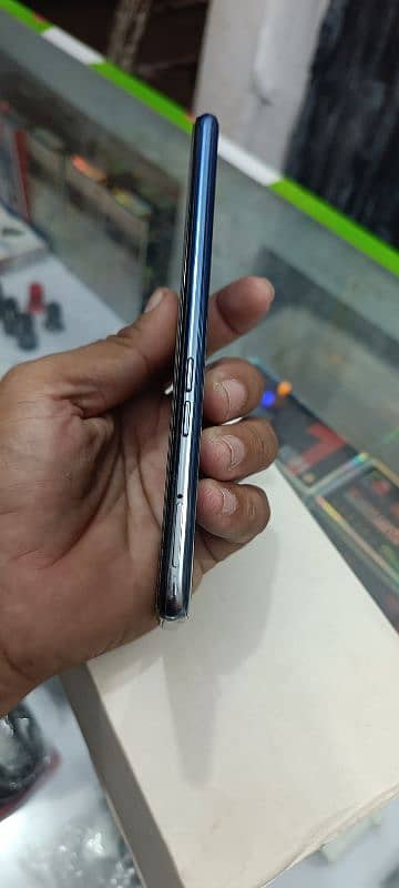 oppo  f19 6 128 3