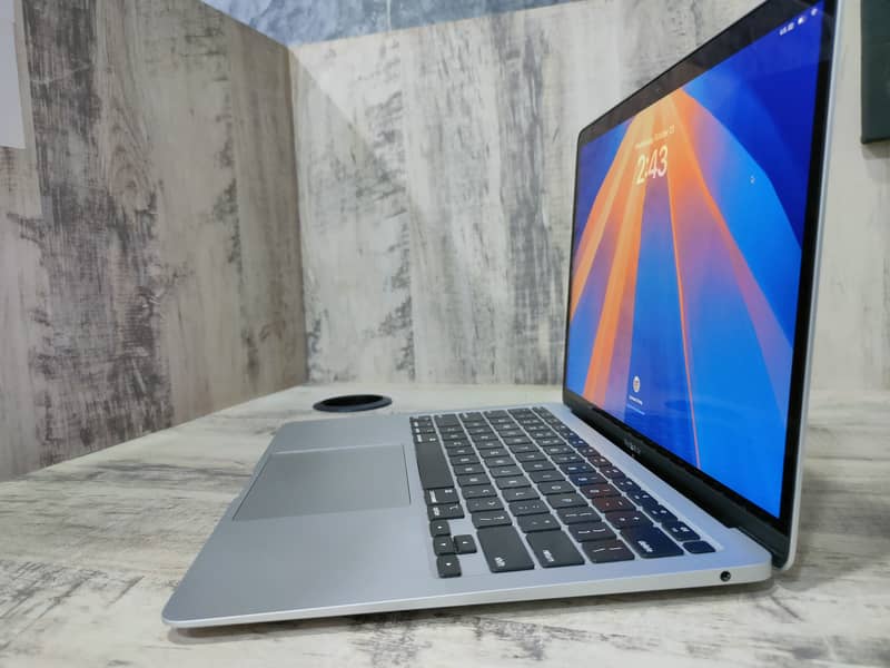 MacBook Air M1 2020 13" 0