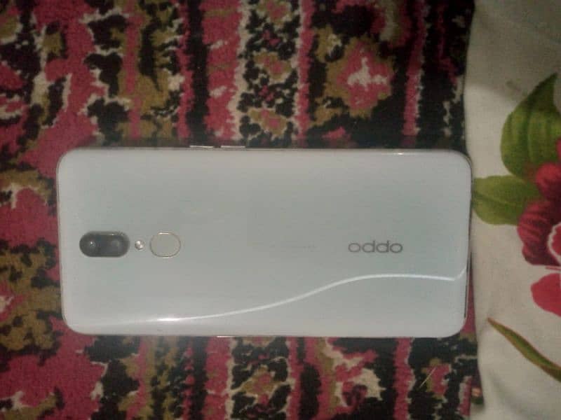 oppo f11 3