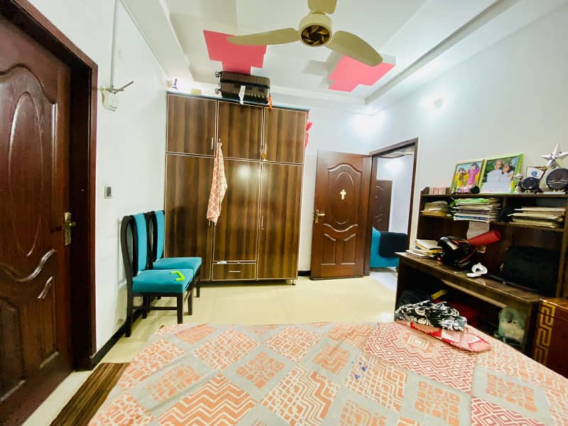 3 Marla Beautiful Furnished Flat For Sale In Samanabad Lahore 14