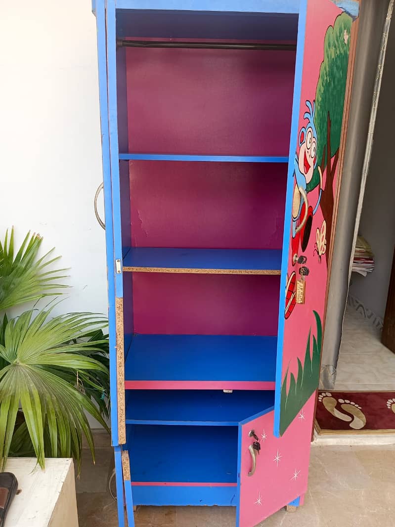 kids Cupboard 1