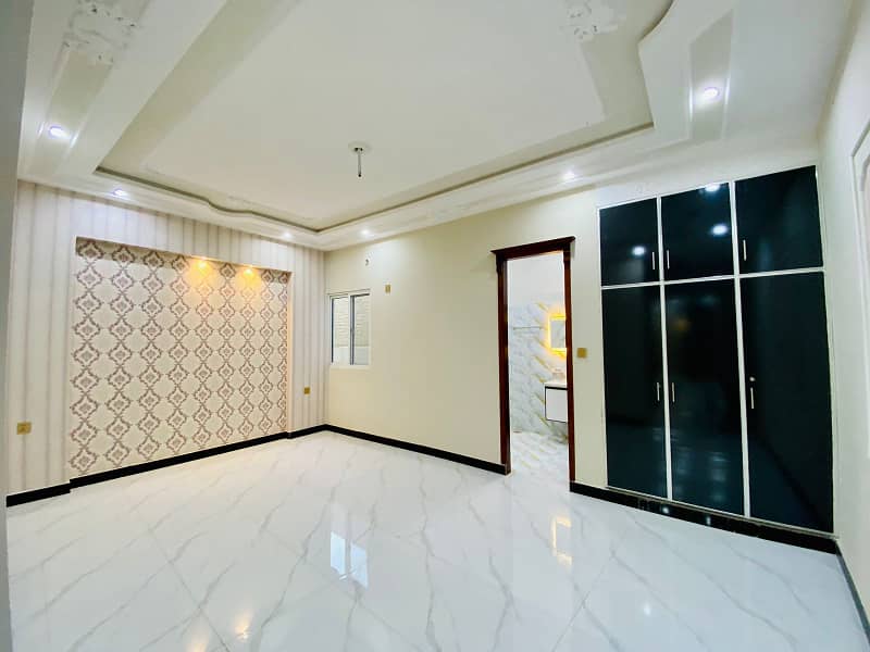 8.25 Marla Brand New Triple Storey House For Sale In Samanabad Lahore 31