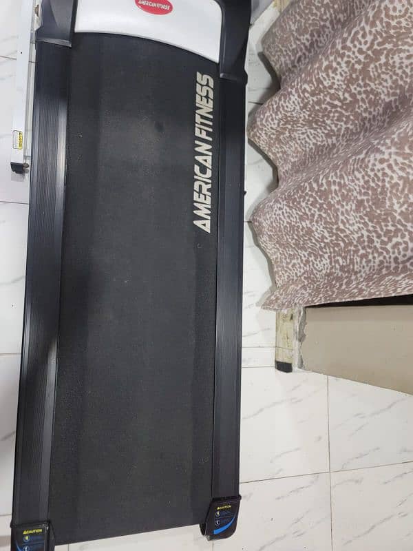 Treadmill by American fitness good quality 9/10 condition 4