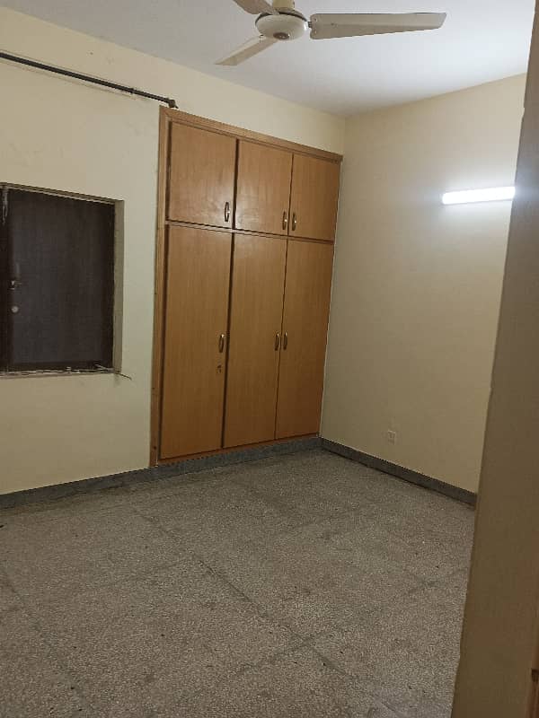 G-11/4 FGEHA D-Type First Floor Flat For Sale 3