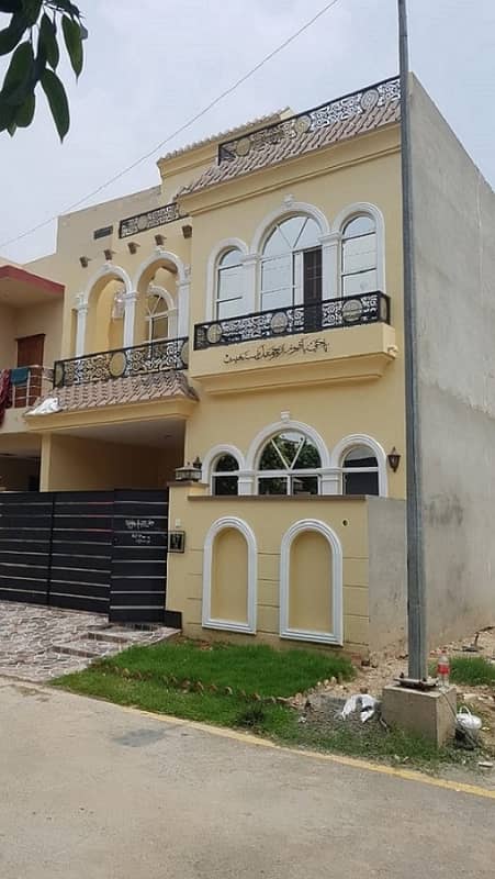 5 Marla House For Rent Available In BB Block Bahria Town Lahore 0