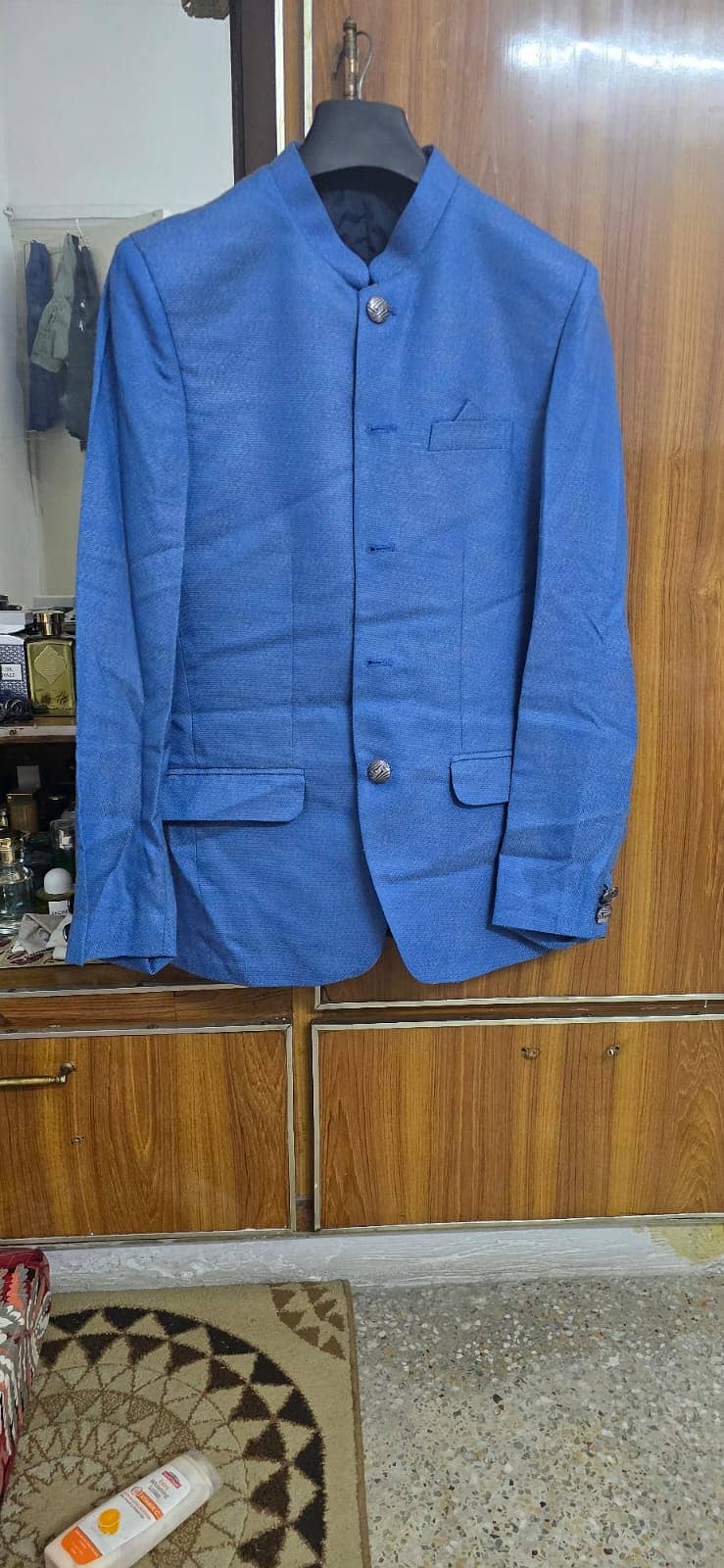 Prince coat in royel blue color like new 10/10 1