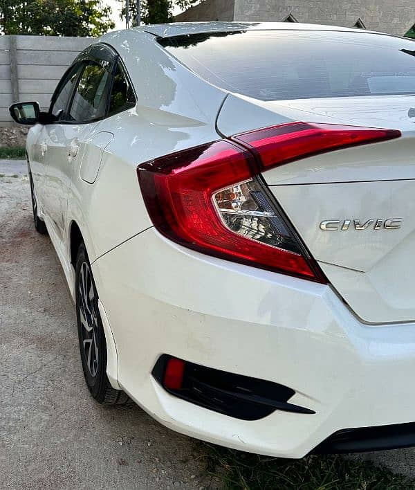 Honda Civic UG 2018 golden number Ali 18 total genion 4