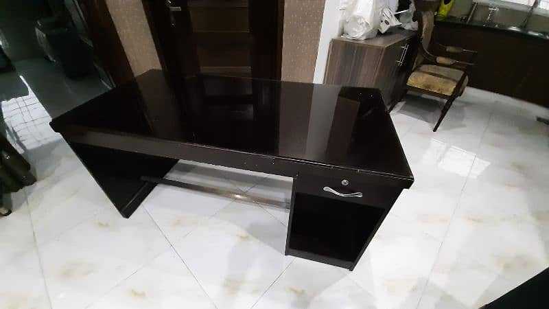 computer & study table with top mirror for sale 1