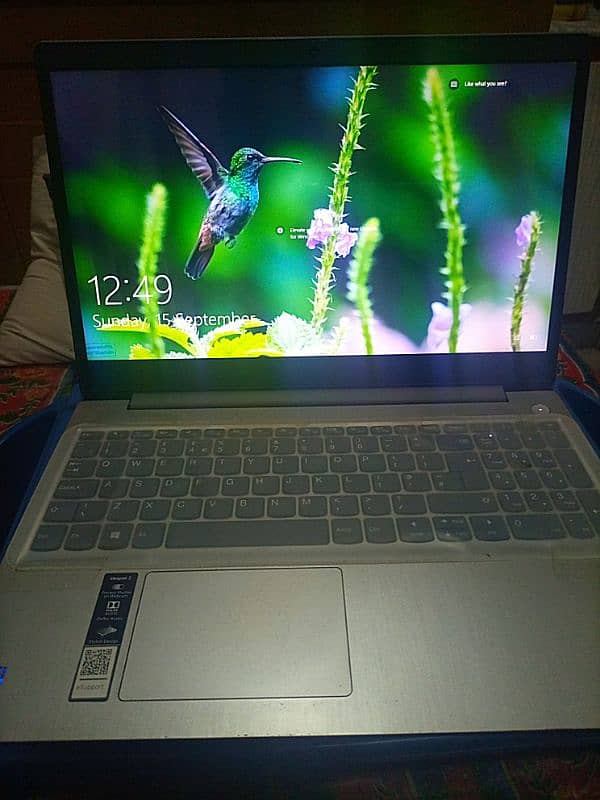 Lenovo IdeaPad 3 Intel(R) 4