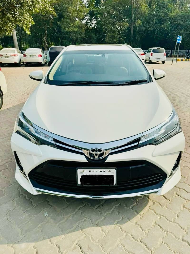 Toyota Corolla Altis 2021 1.8 grande full option beige interior 15