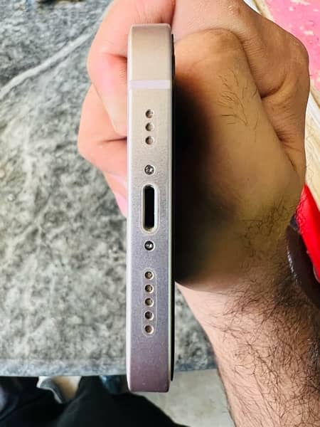 Iphone 13 White 128GB Non PTA 3