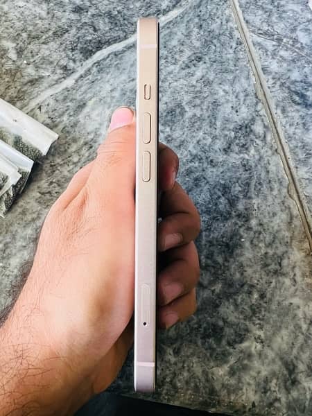 Iphone 13 White 128GB Non PTA 4