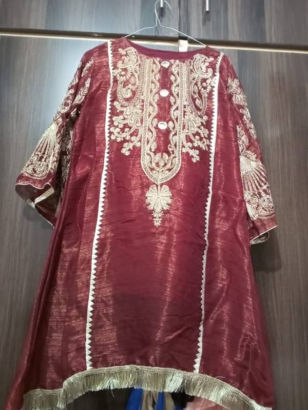 Maroon majestic 3 piece organza suit with dupatta and shalwar elegance 3