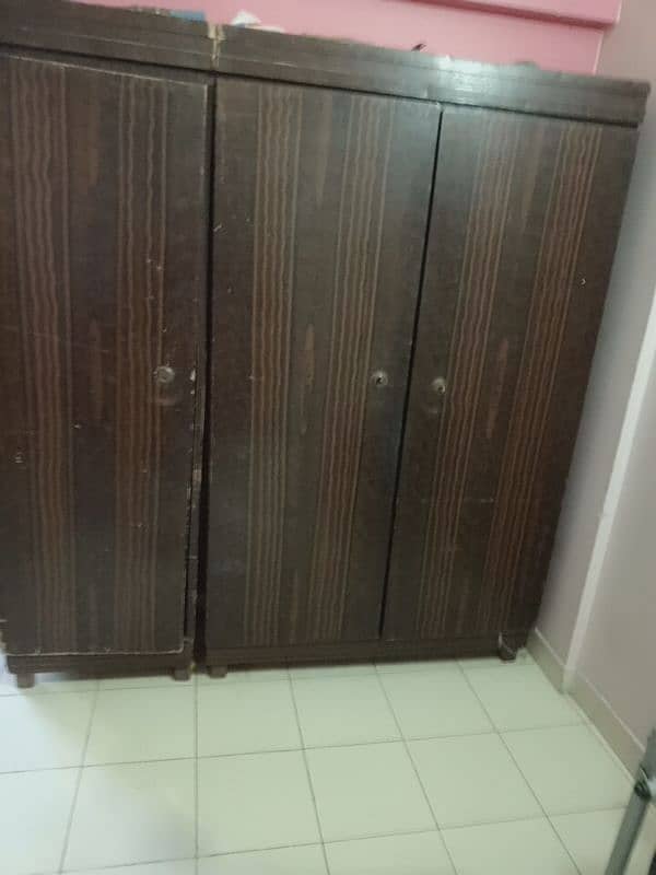 3door plywood almari 1