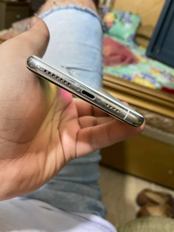 Iphone 11 pro max non pta 6