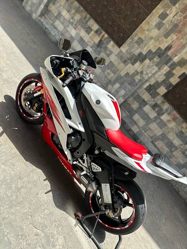 Yamaha R6 2006 model 2021 registered 3