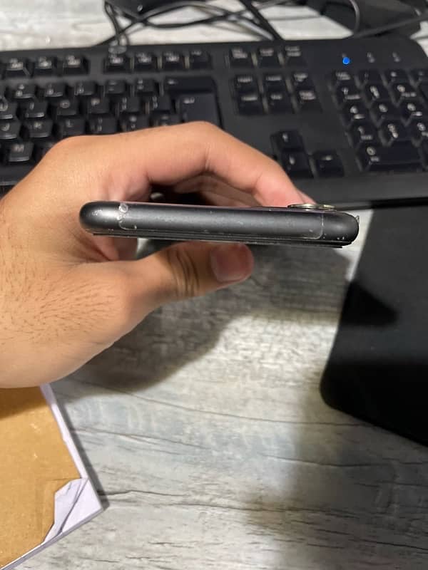 Urgent Sale Iphone 11 non pta 64gb waterpack Price negotiable 4