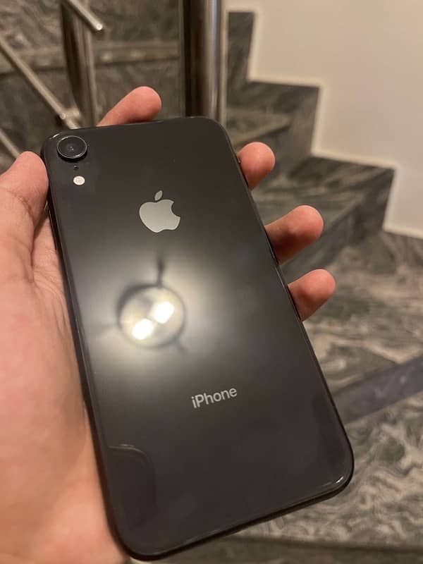 IPHONE XR 0