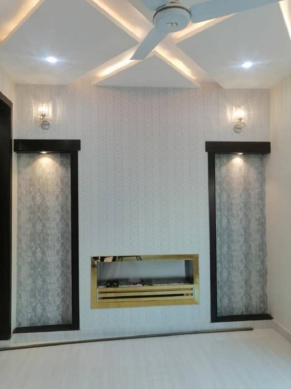 10 Marla Upper Portion Available For Rent In Chambelli Block Bahria Town Lahore 1