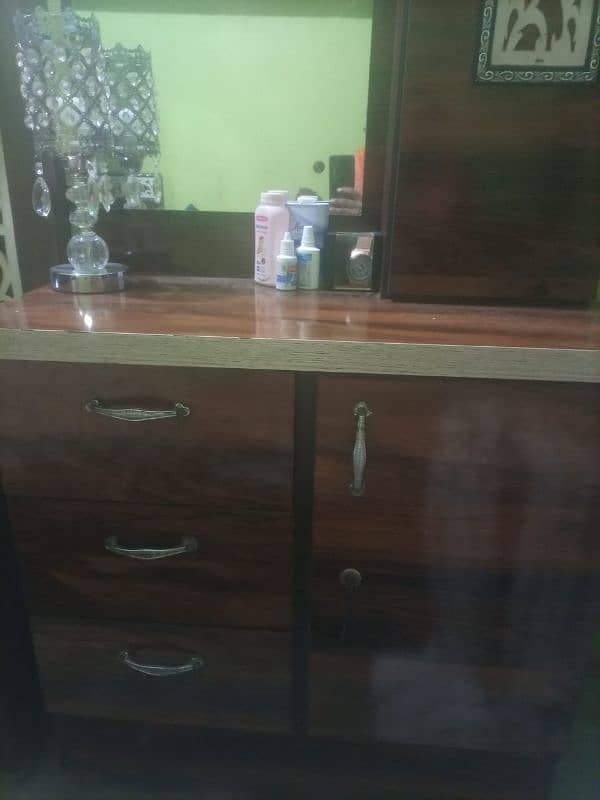 bet 3 door almari dressing two side table 1