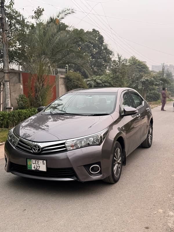 Toyota Corolla Altis Grande 2016 1