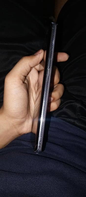 Samsung galaxy note 8 Non PTA. . 4