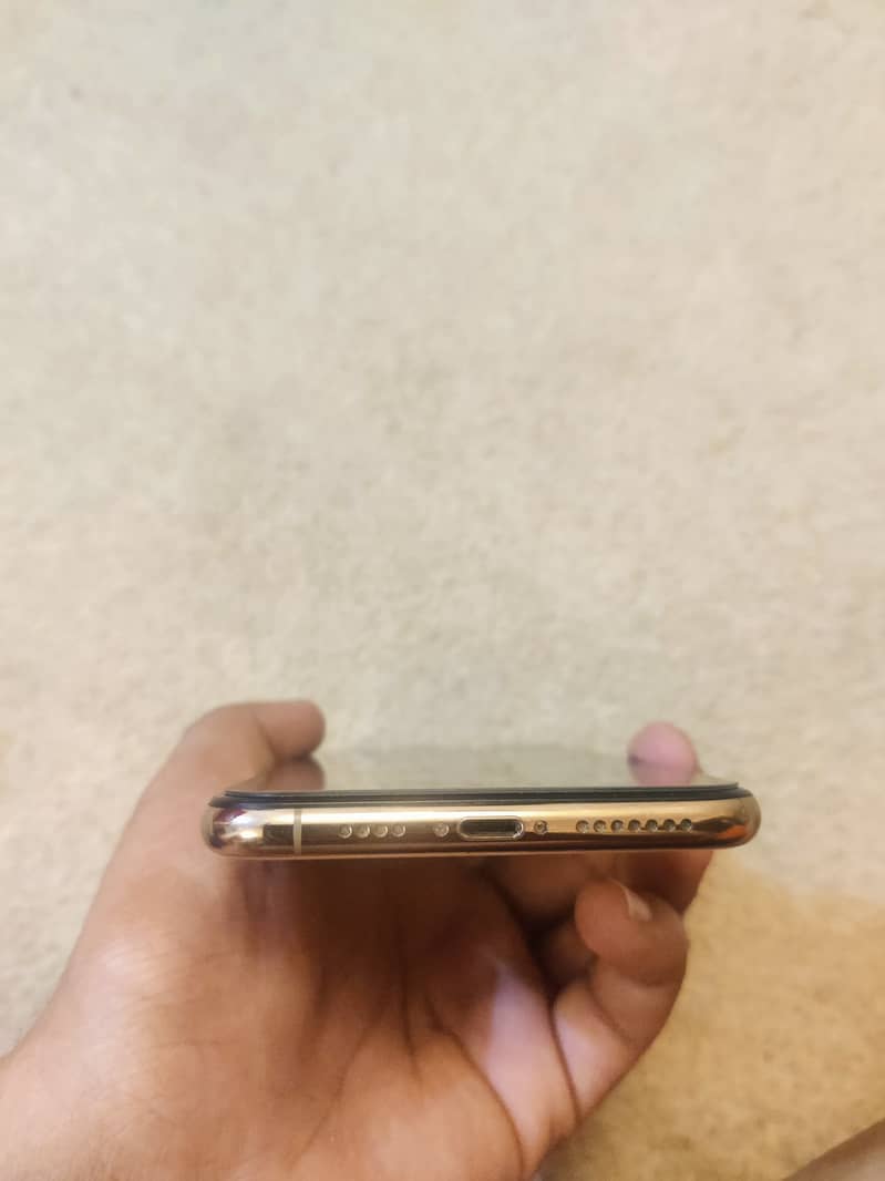 iPhone XS max pta approved dual sim 3