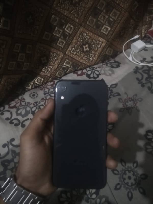 i phone xr 0