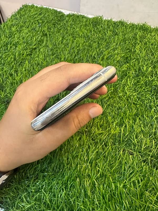 iphone 11pro 256gb factory unlock 5