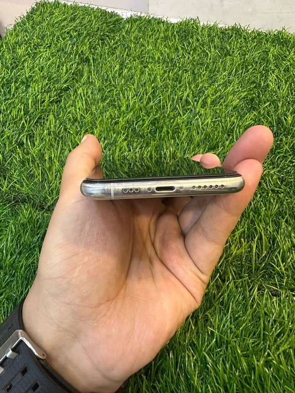 iphone 11pro 256gb factory unlock 9