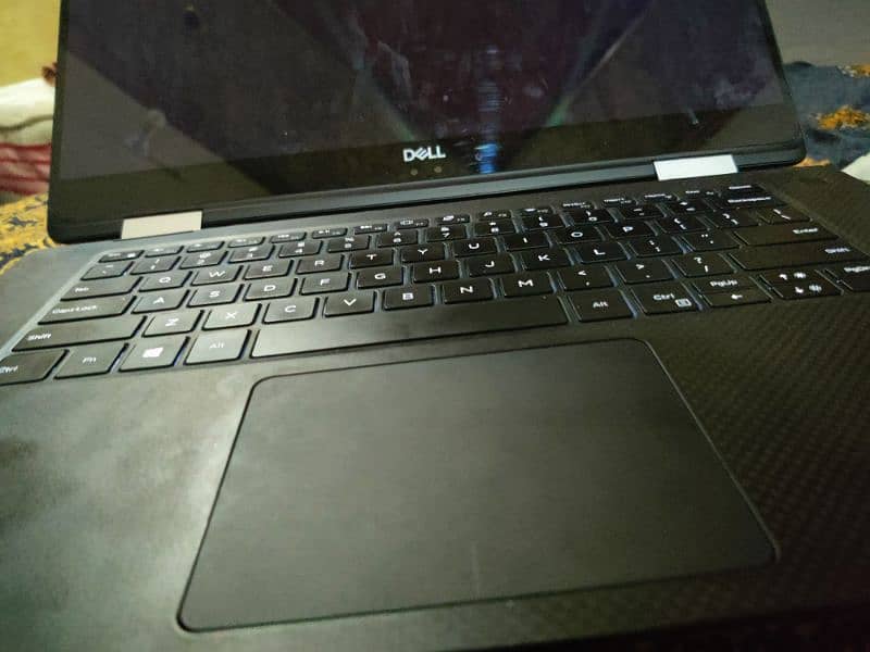 Dell Precision 5530 2 in 1 - 360° 3