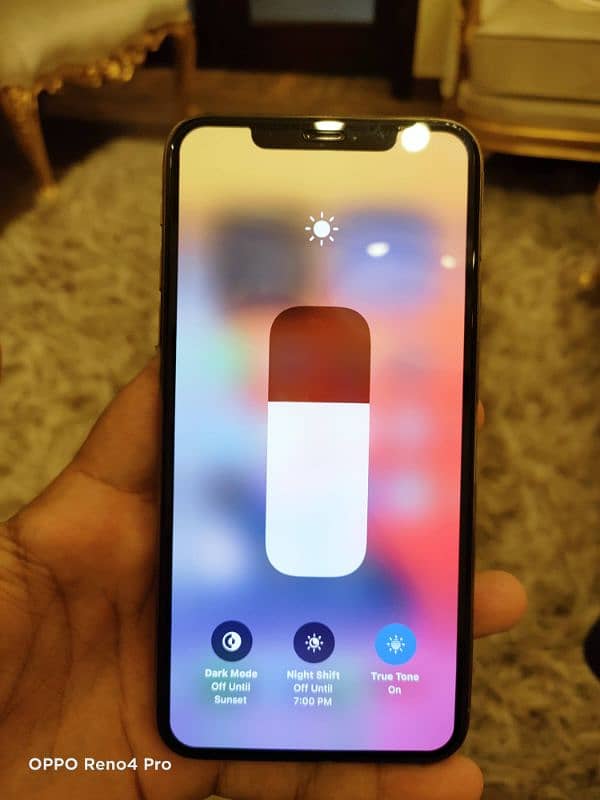 iPhone 11 Pro Max Factory Unlocked 2