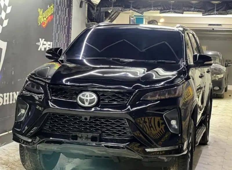 Toyota Fortuner V 2.7 2017 1