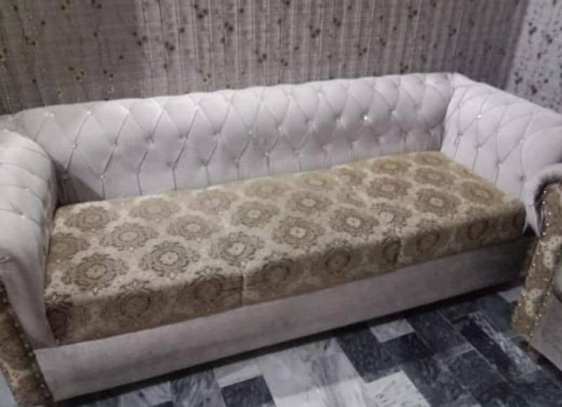 sofa selling 2