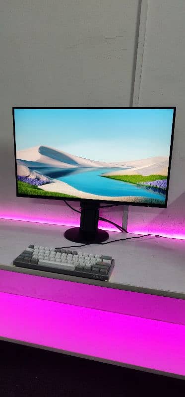 LG 27" 4K IPS USB-C Monitor MacBook & Windows 2