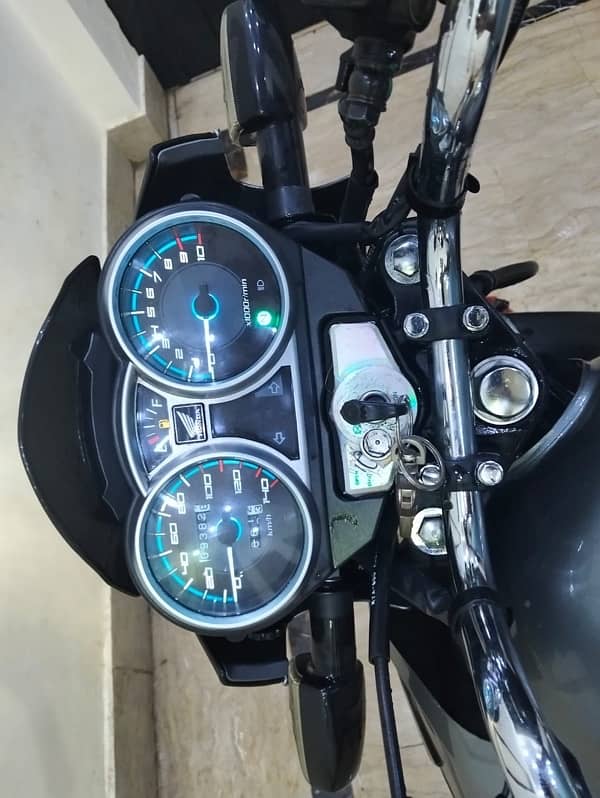 Honda CB15F 5