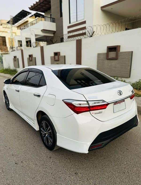 Toyota Corolla Altis 2019 3