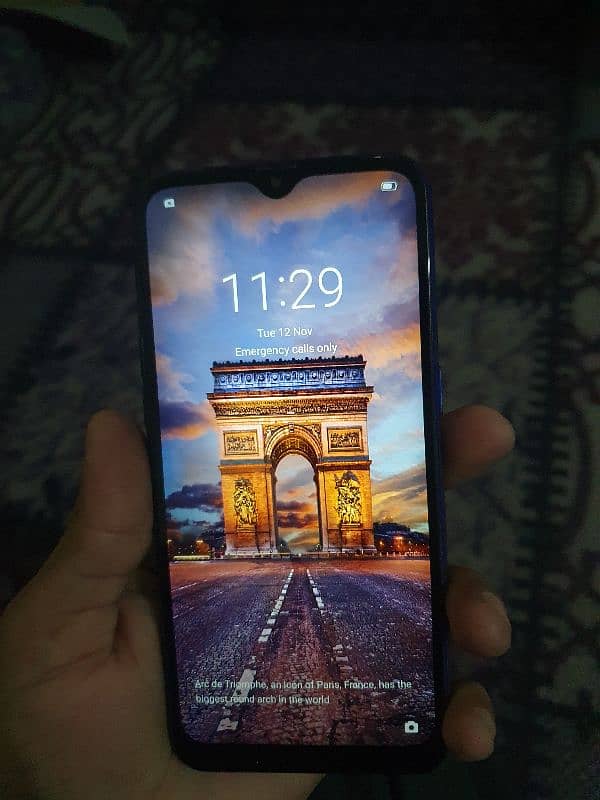 Samsung s10 5g dual sim pta approved or realme c3 5